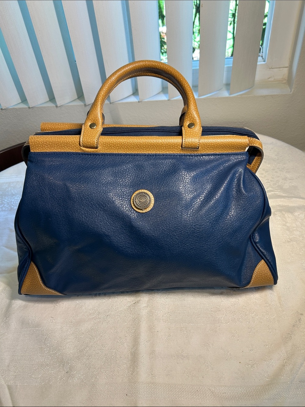 CAPEZIO VTG Two-Tone Navy and Mustard Leather Satchel VERY CLEAN!